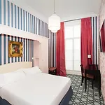 Saint Germain Hotel